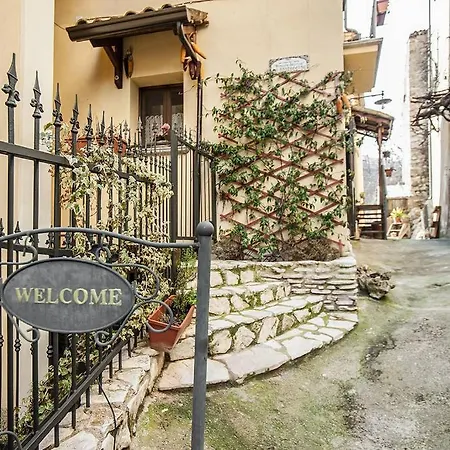 فندق مبيت وإفطار La Voce Del Fiume Dimora Storica Di Charme 5*